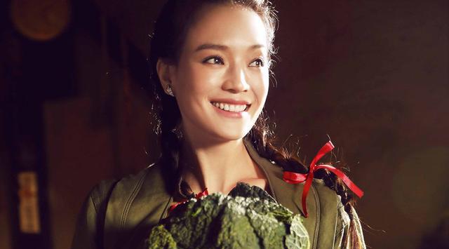 薄唇没有血色,快来看看如何获得安吉丽娜朱莉