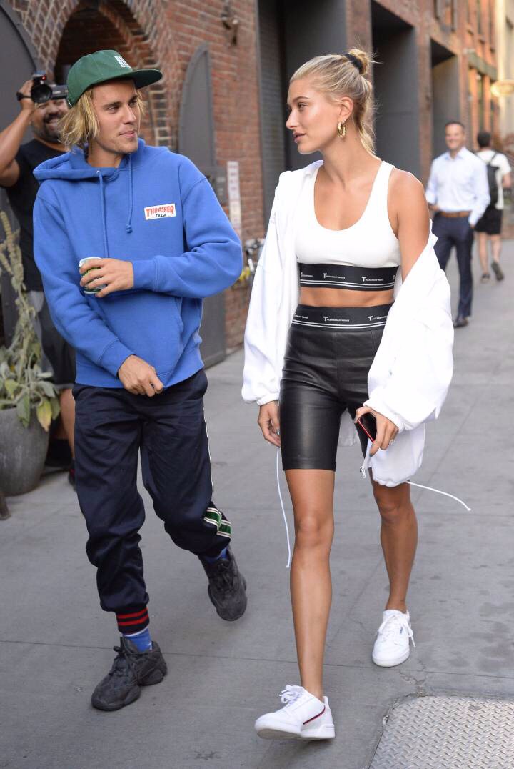 比伯海莉恩爱秀不停,去女方家见父母了?好久没