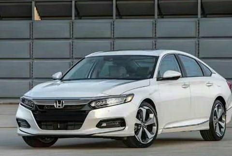 全新雅阁正式开卖，配1.5T＋CVT，网友：帕萨特再换2代也追不上