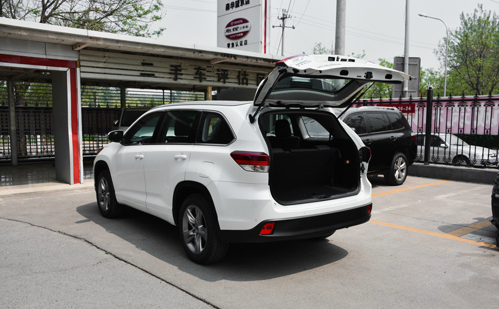 全球口碑最好的SUV神车,市场低迷它却逆势上