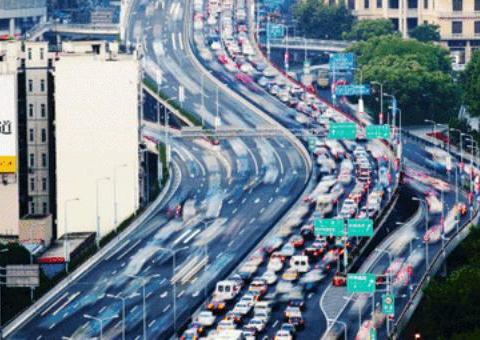 让期待变为现实 AliOS领航智能网联车 中国互联网汽车领先全球