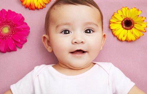 四种常见的新生儿生理异常现象,一般都能自愈