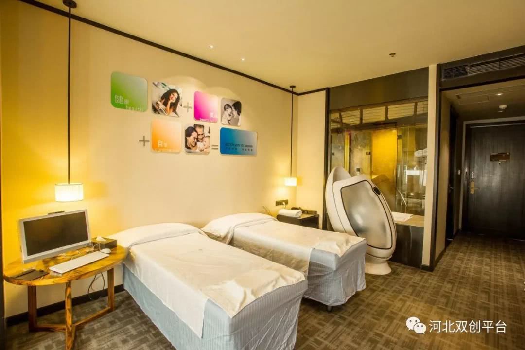 产后康复师,高薪就业新选择