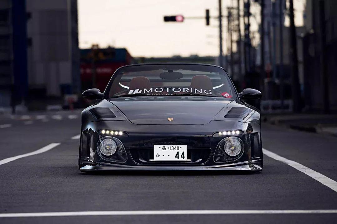 革新与复古的交融，新时代911重塑70年代的赛车之美