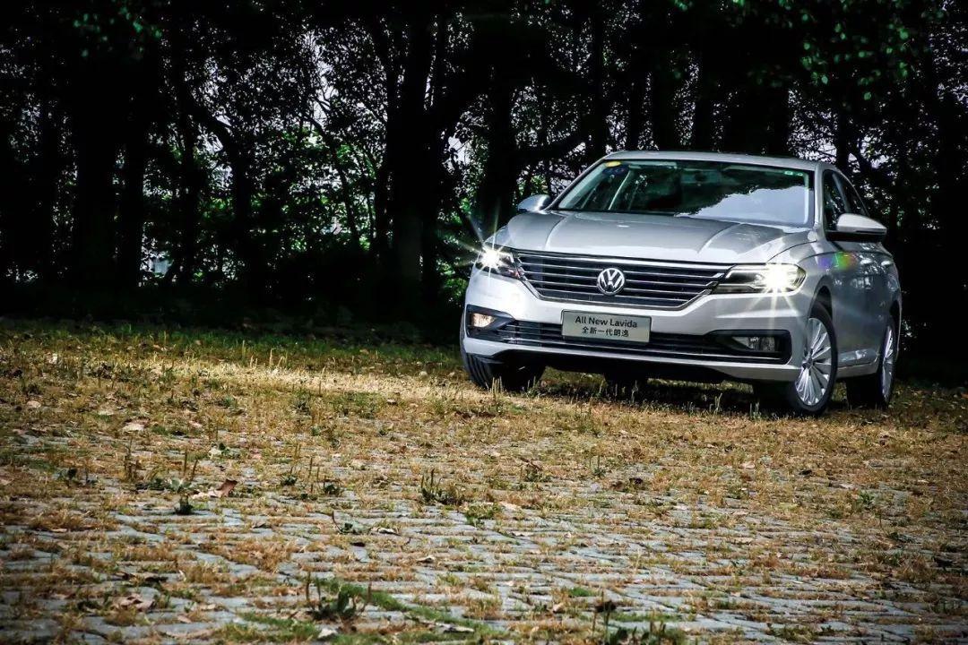 颜值高、动力强、价格略贵，大众朗逸首批车主口碑出炉！