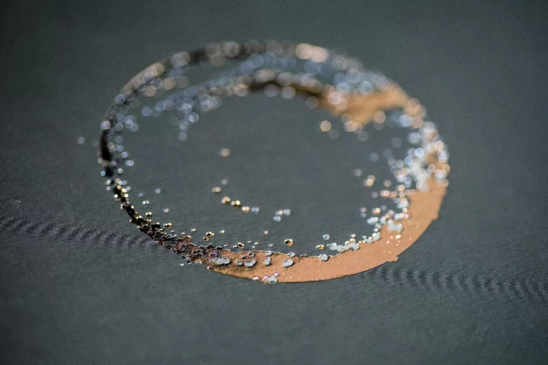 惊艳！清华大学的录取通知书火了，这设计也太炫酷了