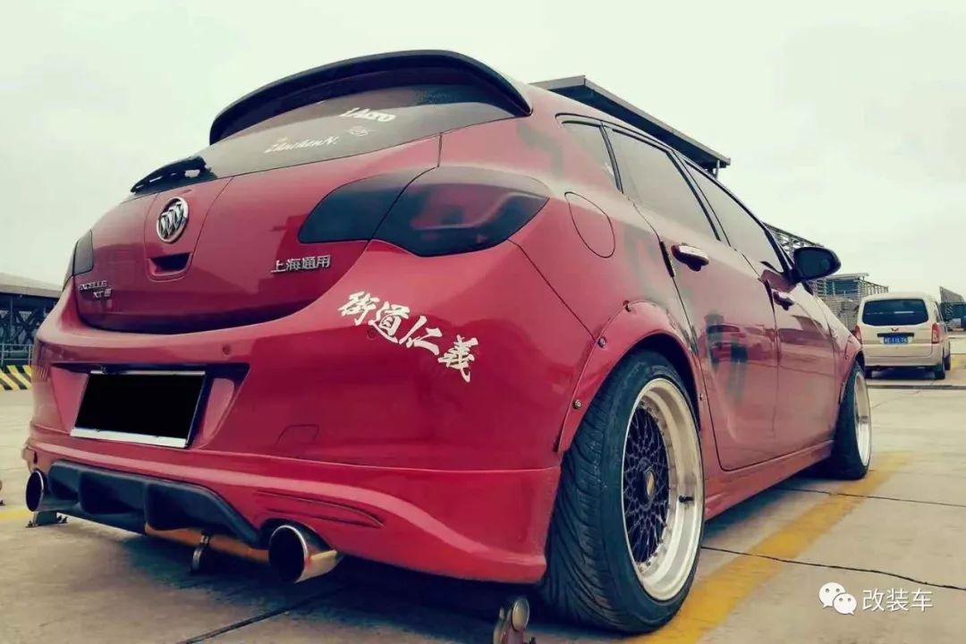 贵阳车友把别克英朗改成的士,两年时间变身低趴大王!