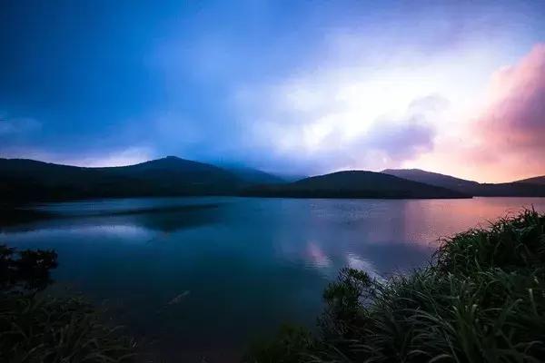 这个隐秘的梦幻小岛 趁着爆火前打卡 带你丈量一段海与天的距离