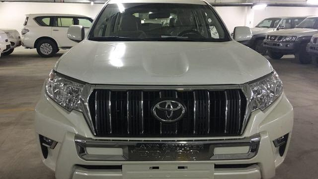 2018款丰田霸道2700中丐版实车报价详解