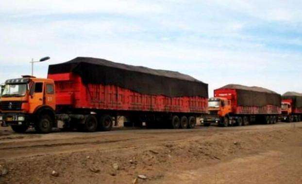 在邻国开百吨王拉煤, 一天一趟纯赚三千, 不到半