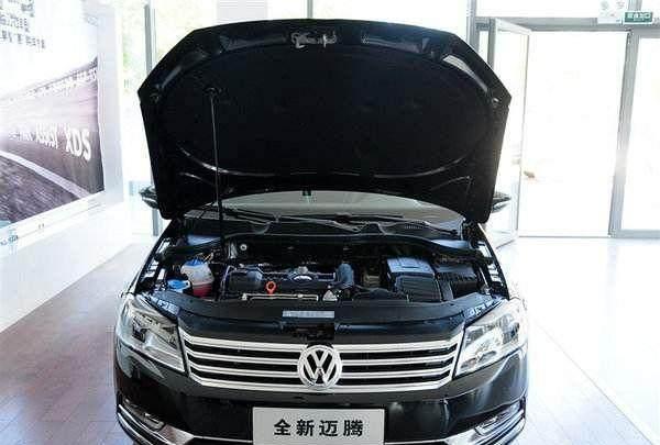 秒杀奥迪, 搭载3.0 V6 FSI发动机, 内饰质感十足, 仅售价18万