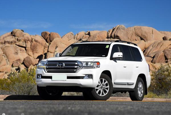 酷路泽改装红色内饰, 实力演绎血色浪漫