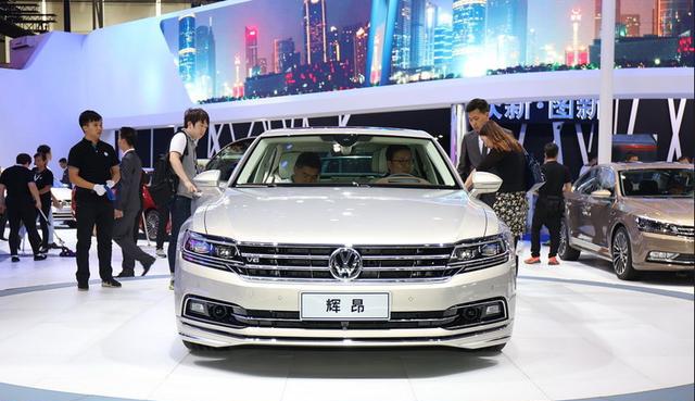 解读大众唯一豪车辉昂，分析销量为何不振，对比豪车之间的差距