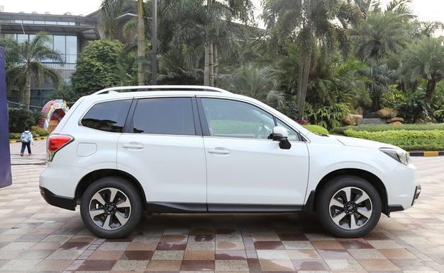 这款SUV 低油耗+全时四驱 仅22.38万起步? 公路/越野两不误