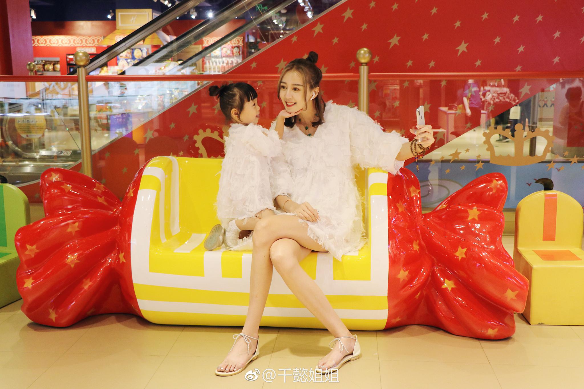 英国百年玩具店-王府井Hamleys哈姆雷斯 位置北京王府井大楼1-5楼