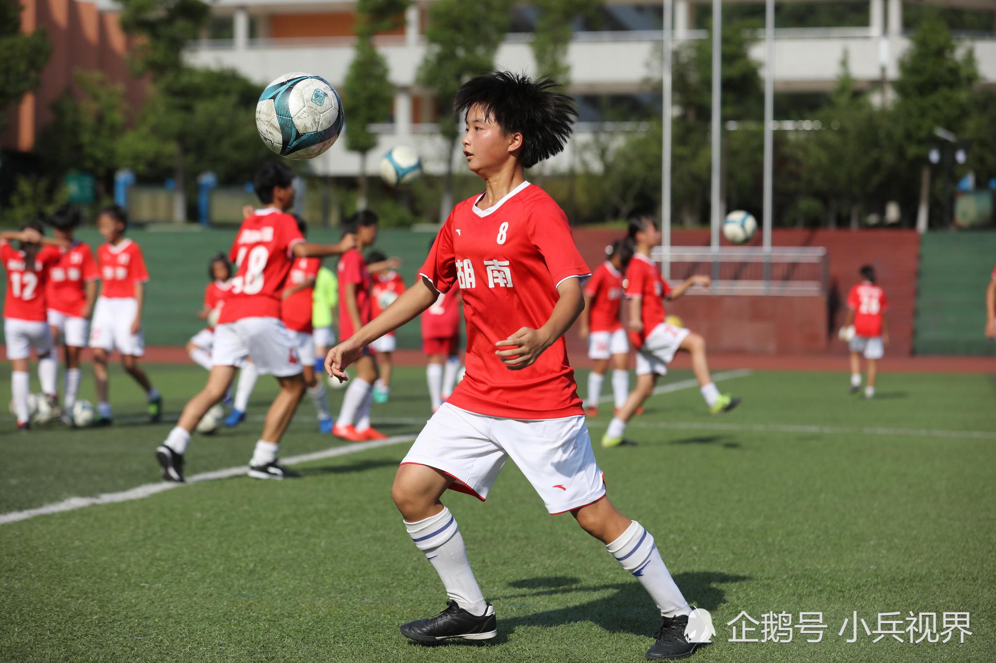 长沙13岁小将入选女足国少赴美集训,谁说中国