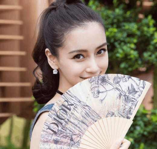 Angelababy微博发了这12字, 然后, 就被骂惨了