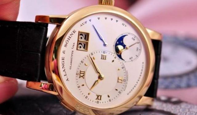 春节购表 香港前十大表行,在这里购表大可放心