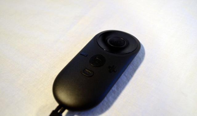 Oculus CV1为啥这么贵?歪果仁开箱直播看看里