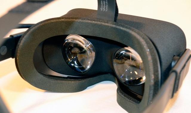 Oculus CV1为啥这么贵?歪果仁开箱直播看看里