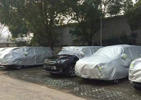 大批2018款国产丰田汉兰达正式到店，前脸大改，正式宣战大众途昂