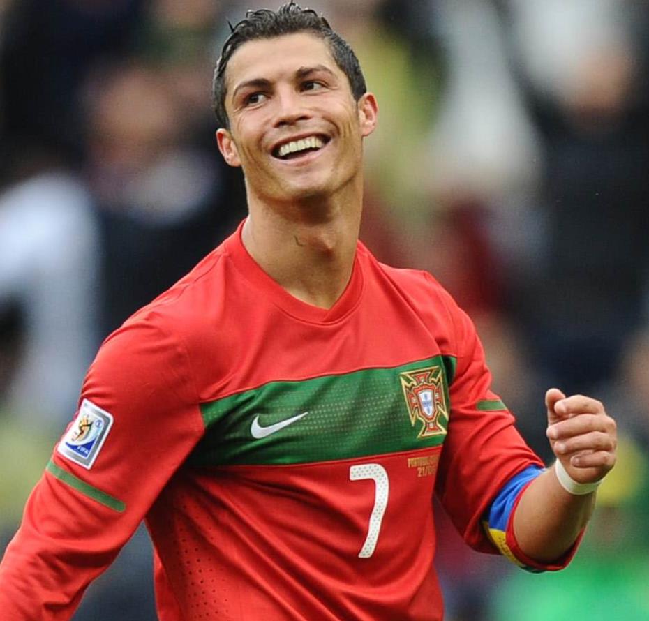 人走钱留下!西班牙警告C罗老实补税,这个国家