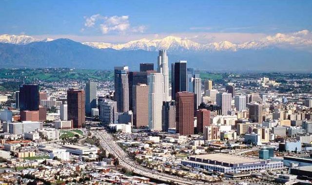 贵为美国第二大城市, 高楼大厦却不多, 但是GD