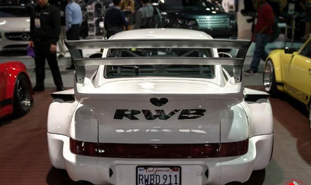 保时捷911 RWB 你更喜欢哪一辆？