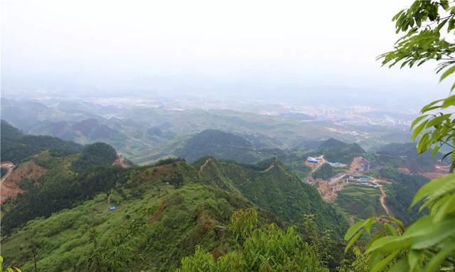 我和飞灵山，不得不说的春天故事