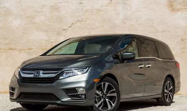 新款奥德赛外观更上档次，油耗下降50%只有3.8L，售价比冠道厚道