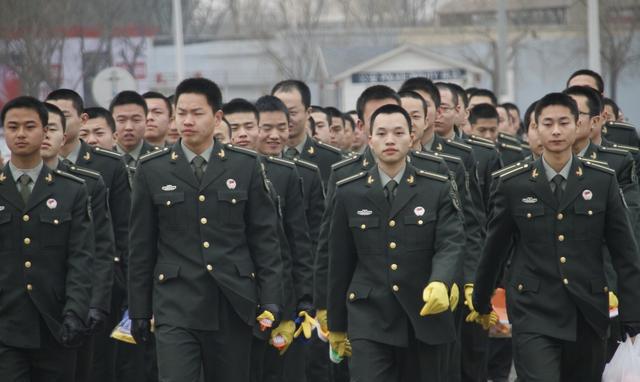 2017年录取分数线最高的几所军校盘点,这些才是军校中的“王牌”