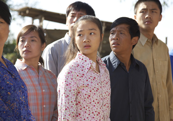 曾经在《暖春》的小女孩,如今长成这样