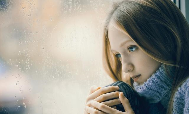 对爱人失望心寒的伤心句子,句句痛到撕心裂肺