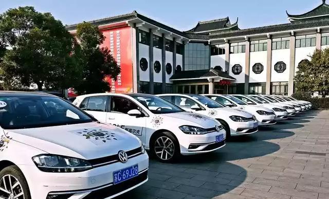 燃, 就现在! 一汽-大众全新高尔夫徐州试驾会, 趴在地上飞