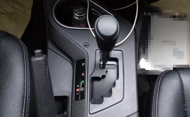 奔着车灯入手RAV4荣放2.0L CVT版，灯光效果压奥迪