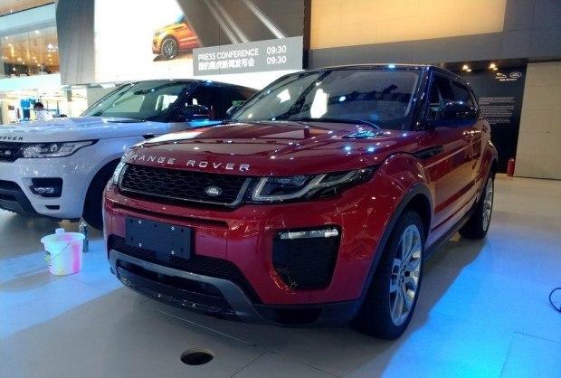 老大在成都车展买下路虎揽胜, 都说霸气! 小弟一句话让他颜面尽失