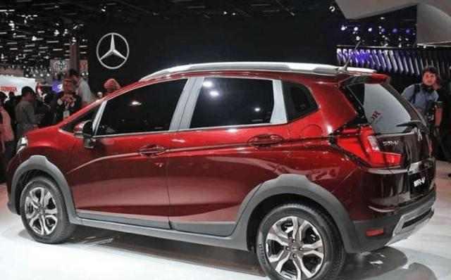 这款车超省油，和飞度有一拼，空间还比它大的多！