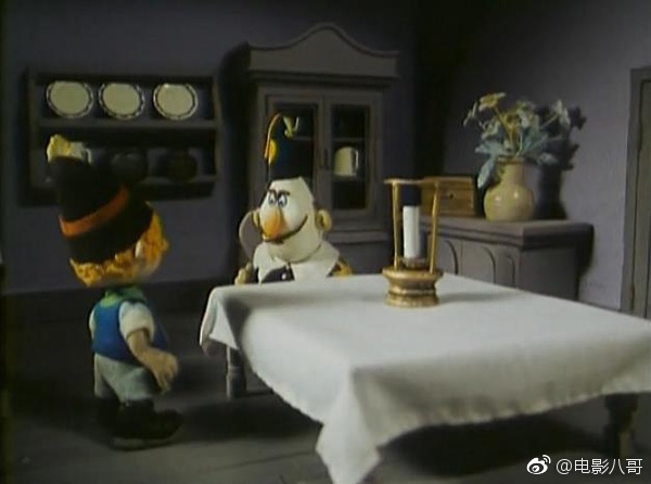 非常经典的一部国产动画《大盗贼》,改编自德