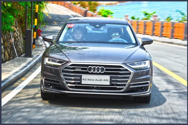 科技与豪华完美结合 试驾全新奥迪A8L