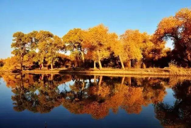 2018年新疆环线旅游路线推荐