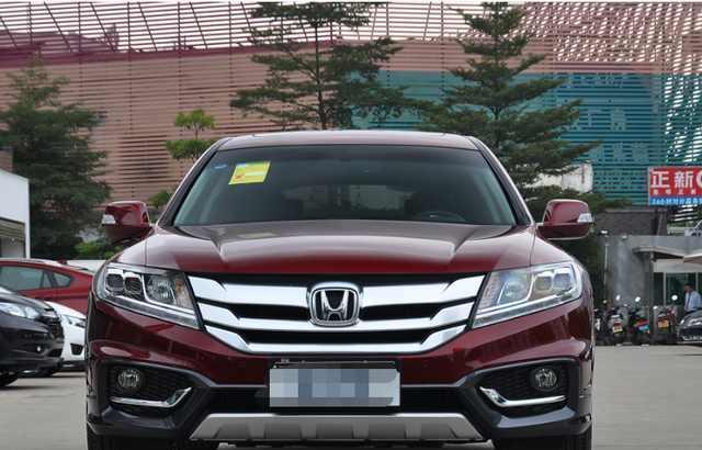 车长近5米, 外观时尚大气碾压宝马X6, 还买啥大众CC!