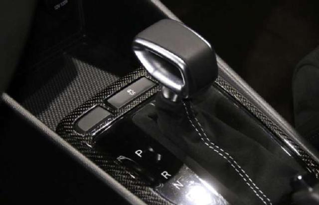 国内最漂亮的两厢车, 动力甩英朗XT十条街, 比高尔夫还要钢炮