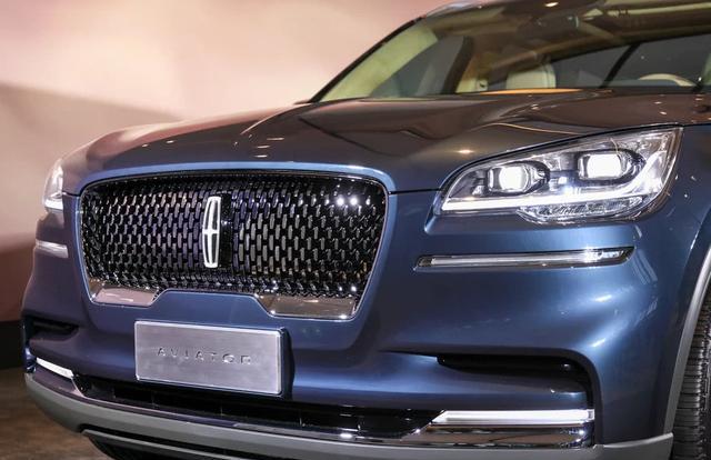 比奔驰GLC更豪华，比奥迪Q5L还要大，配7个座国产40万成黑马