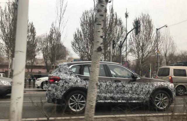 深受小姐姐们喜欢的大号华晨宝马X3，尺寸不输奥迪Q5L，买啥奔驰