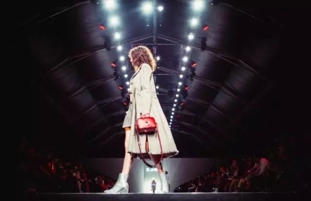 2018上海时装周:给时尚界注入新的激情