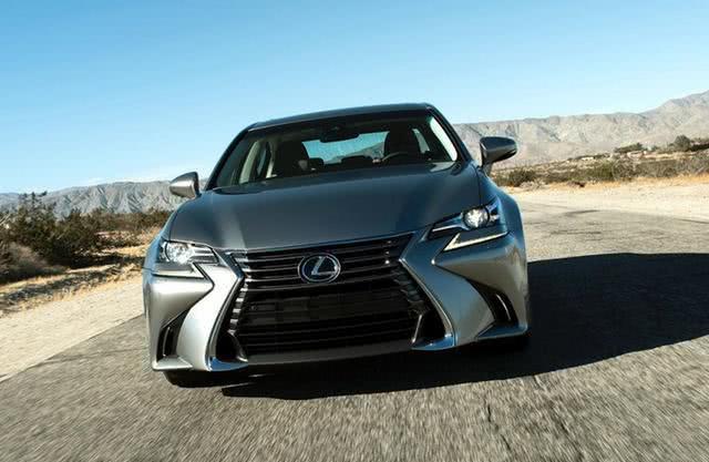 任性豪车，不加长不国产，比5系E级A6小一圈，卖得比它们还贵