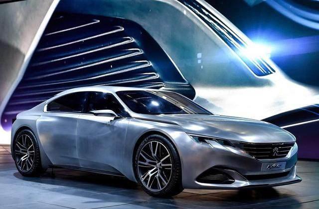 品质不输德系，颜值比阿特兹帅，内饰犹如飞机驾驶舱，仅18万要火