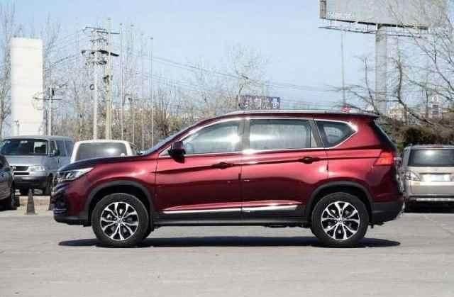 全新的设计理念和不俗的动力表现! 造就了这款SUV的超高关注度!