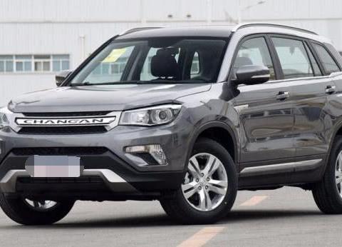 内饰不输奥迪Q5，油耗4.6毛，卖6.5万，吊打宝骏510！