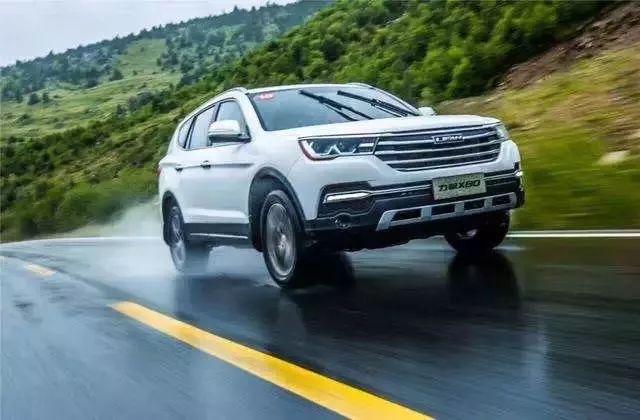 国产最尴尬的3款车,从上市至今月销量从未破千